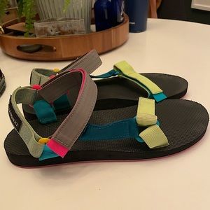 Teva Original Universal Cotopaxi Sandal Women’s 9